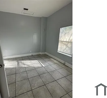 2176 Kingston St — Photo 10