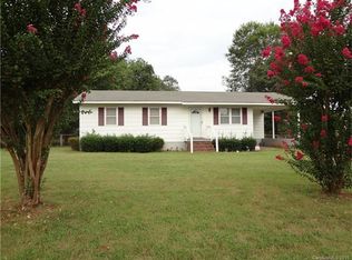 125 3rd St, Mount Holly, NC 28120