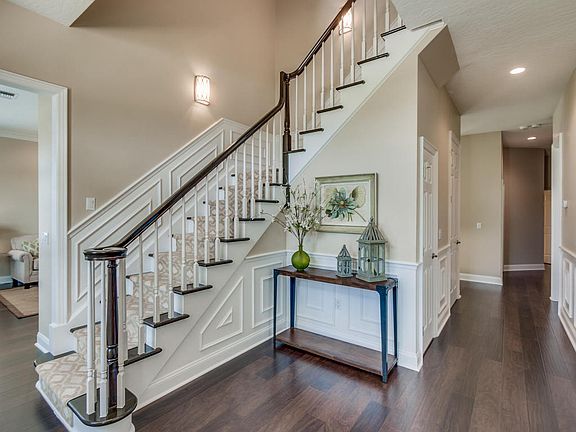 2nd image of 1007 Monticello Ct