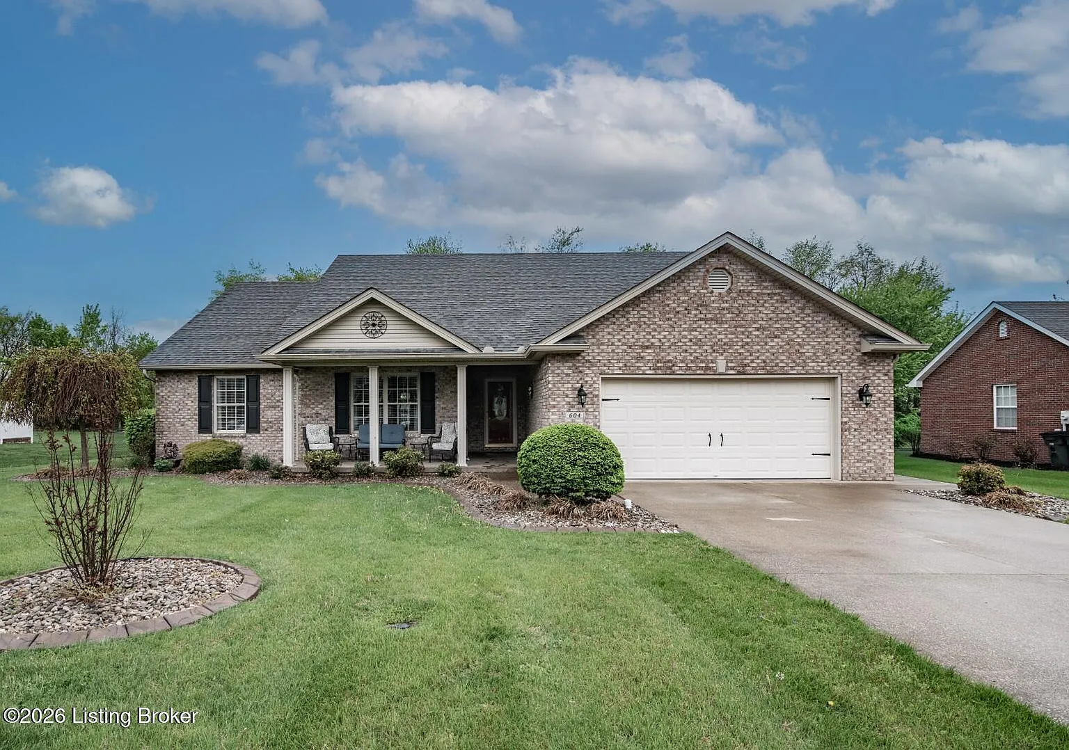 604 Memory Ln photo 1