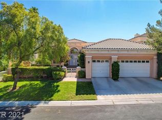2040 Glenview Dr, Las Vegas, NV 89134