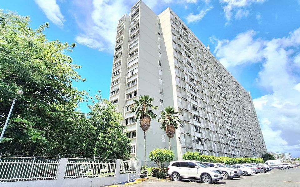 2nd image of Cond Cooperativa Jardines De Valencia APT 101