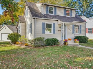 402 Constitution Ave, Hellertown, PA 18055