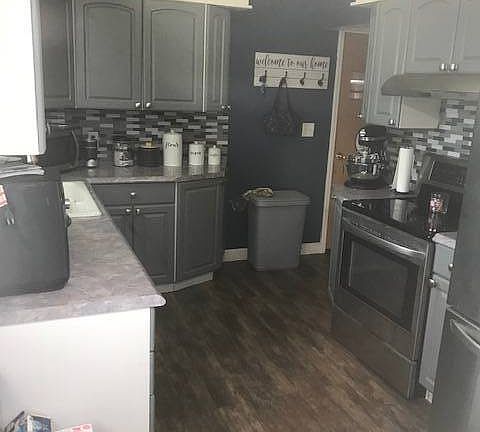 4th image of 405 H St