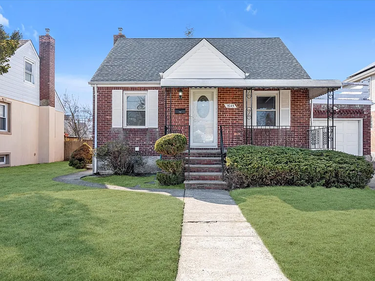 1645 New Hyde Park Dr — Photo 1