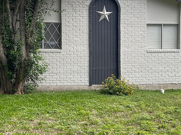 2nd image of 7414 VALLEY OAK ST