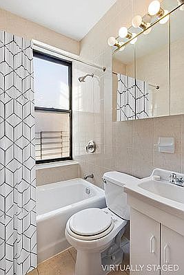 4th image of 210 Prospect Park W APT 2B