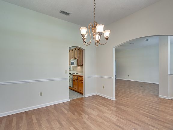 4th image of 3220 Callie Ln