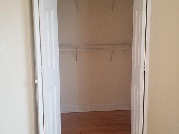 5th image of 2150 W Berteau Ave APT 3S