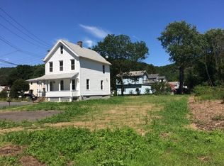 12 Merritt Ave, Woodbridge, CT 06525