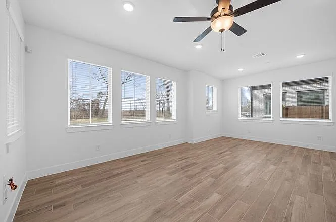 1308 Shaded Rock Dr — Photo 4