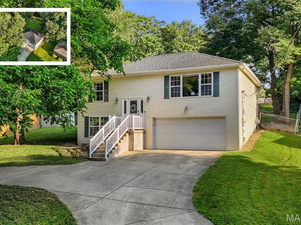 9003 Olinda Dr, Fairview Heights, IL 62208