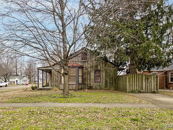 2nd image of 501 Hunter Ave