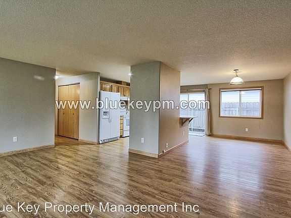 5th image of 5900 NE 99th St