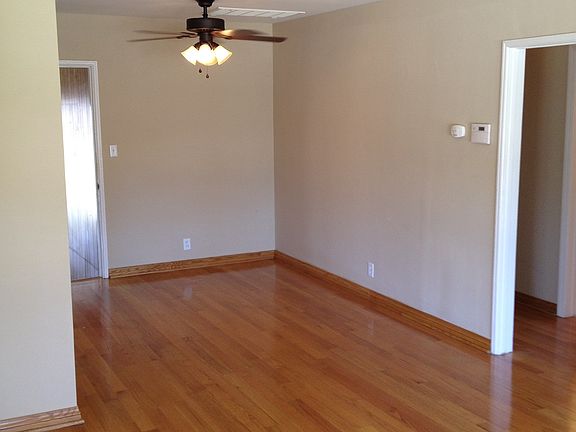 3rd image of 117 E 139th St