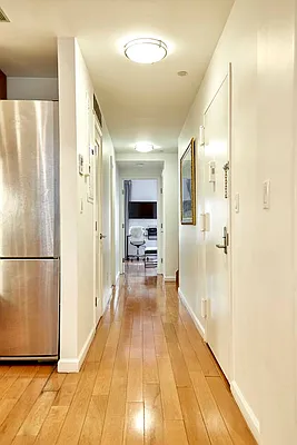 Rented by R New York | media 12