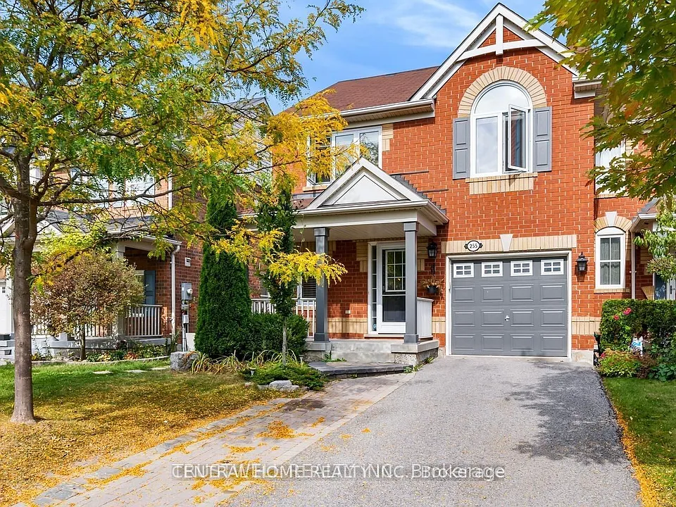 255 Chilcott Cres