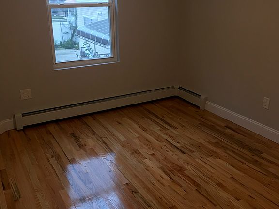 5th image of 854 Faile St #2R