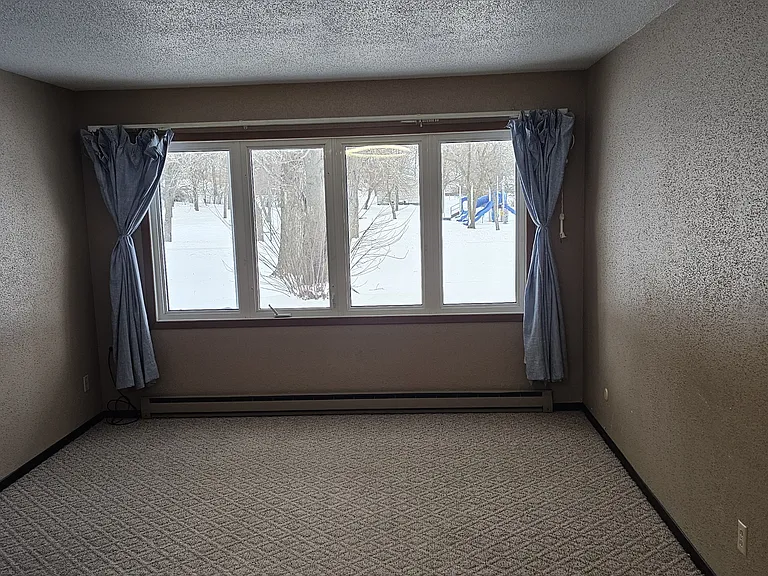407 S Madison St #4 — Photo 6