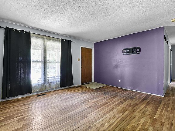 4th image of 11743 El Somo Ct