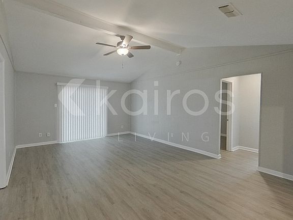 2nd image of 7425 Darien St