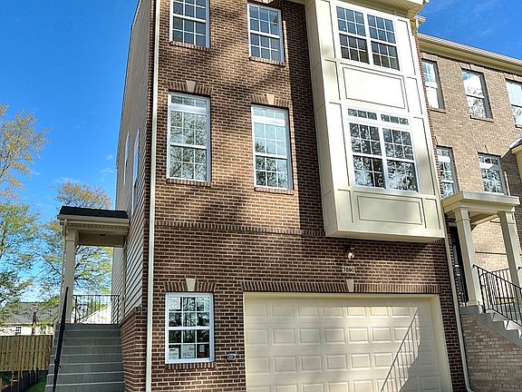 Elevation 2 Side Entry End Unit