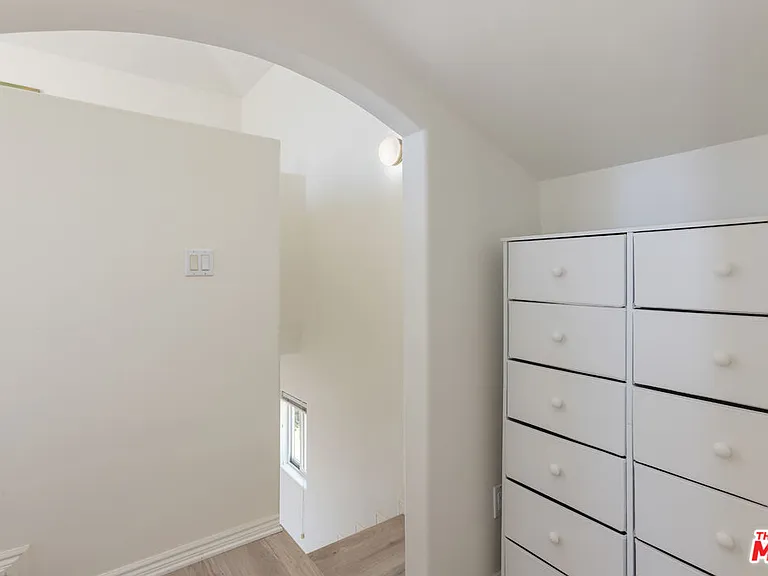 5828 Foxview Dr #1 — Photo 9