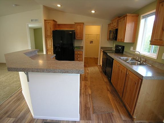 5th image of 2223 108th Street Ct E #9