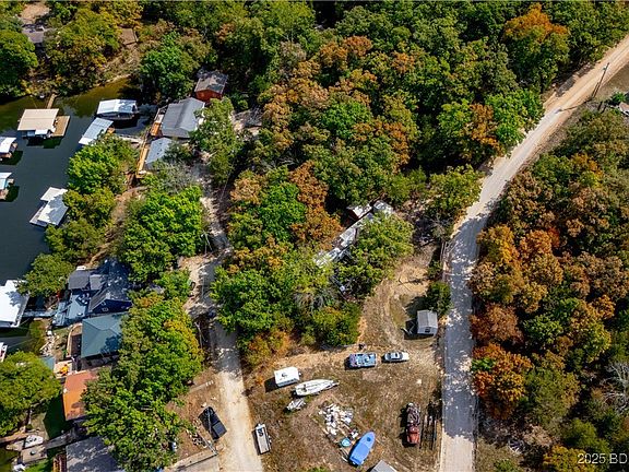 4th image of 27844 Roose Dr
