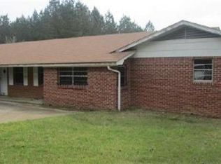 54 Barnes Dr, Soso, MS 39443