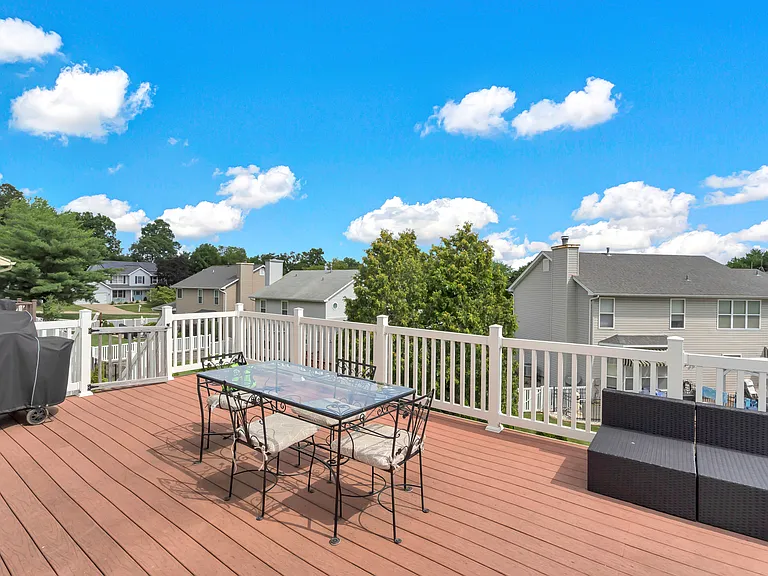908 Burn Oak Dr — Photo 11