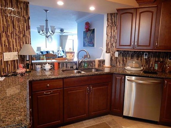 3rd image of 9550 S Ocean Dr APT 1609