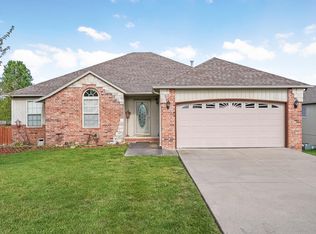 5200 N 12th Ave, Ozark, MO 65721