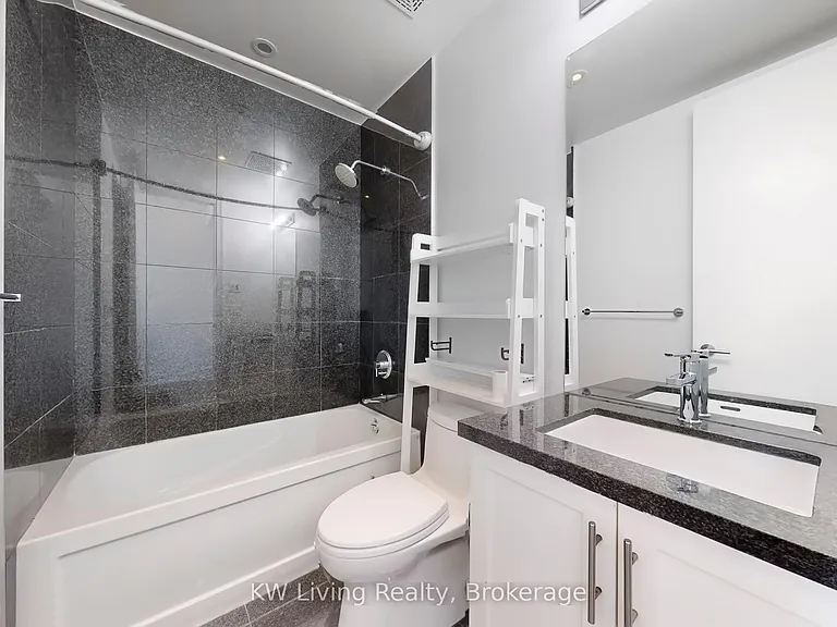 39 Queens Quay E #940 — Photo 13