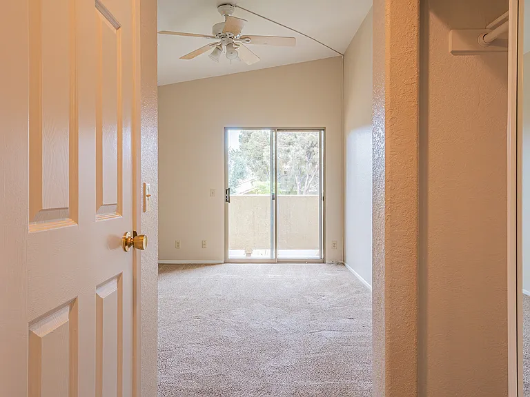 450 Tava Ln — Photo 16