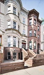 386 Stuyvesant Avenue in Stuyvesant Heights
