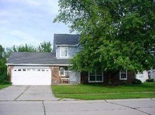 889 Sable Ridge Dr, Greenwood, IN 46142