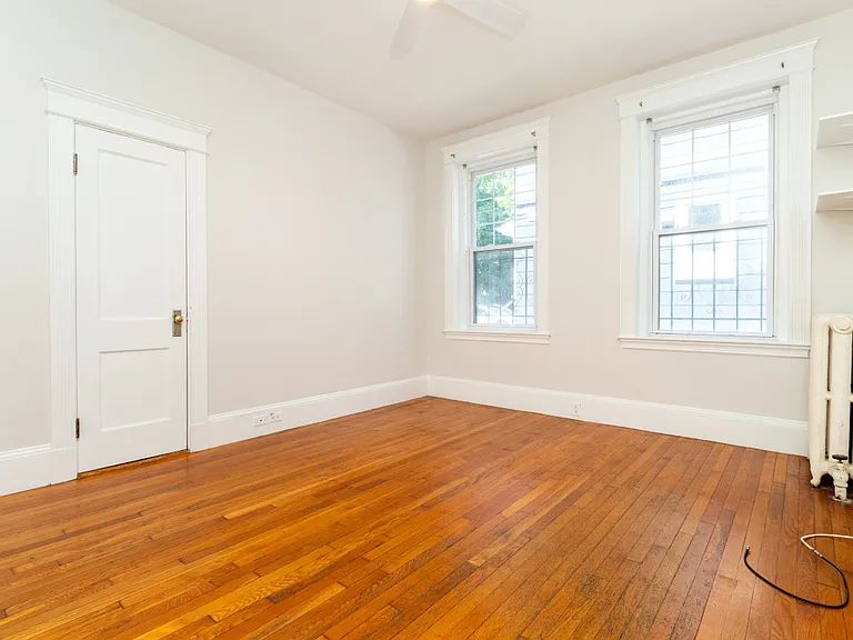 61 Quint Ave — Photo 6
