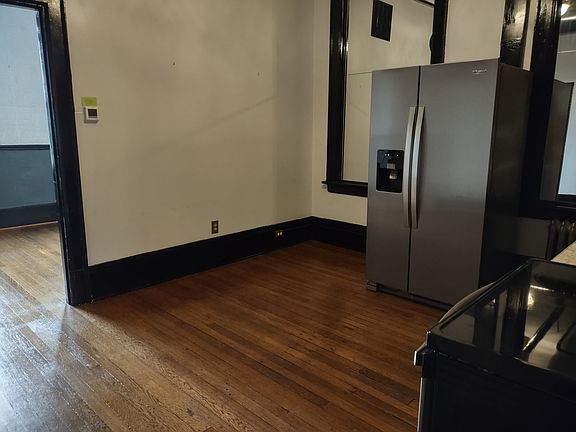 3rd image of 815 Church St #2C