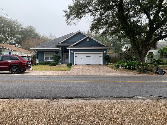 5th image of 112 Country Club Rd