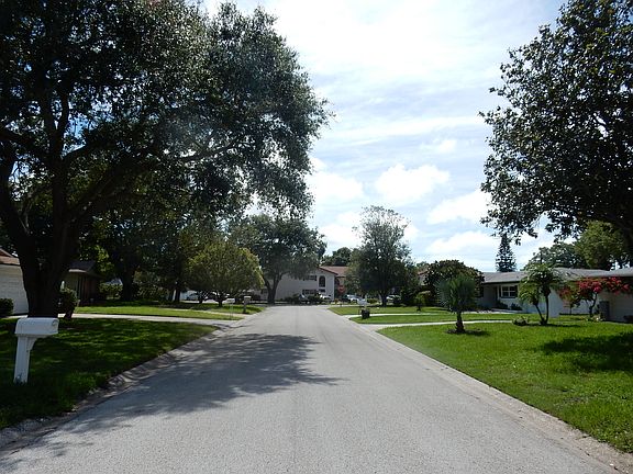 5th image of 2372 Kilgore Dr