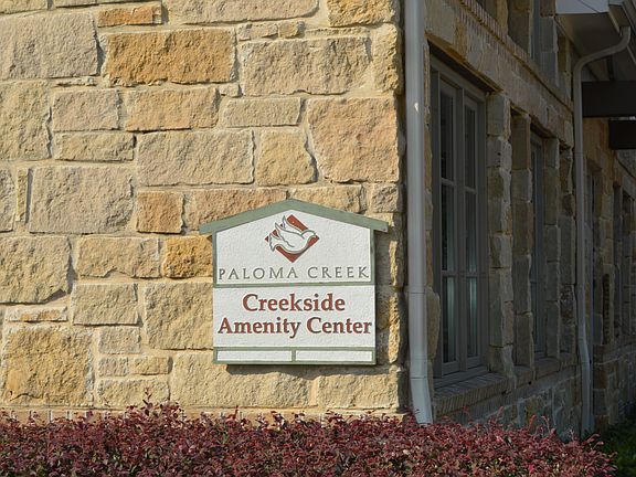 3rd image of 611 Creekside Dr
