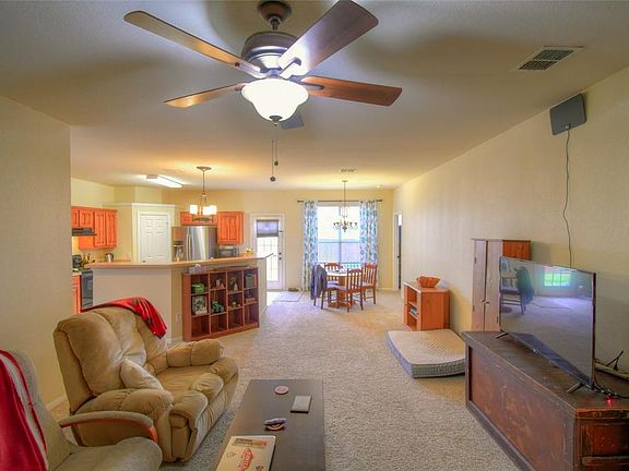 3rd image of 7133 Stewart Ln