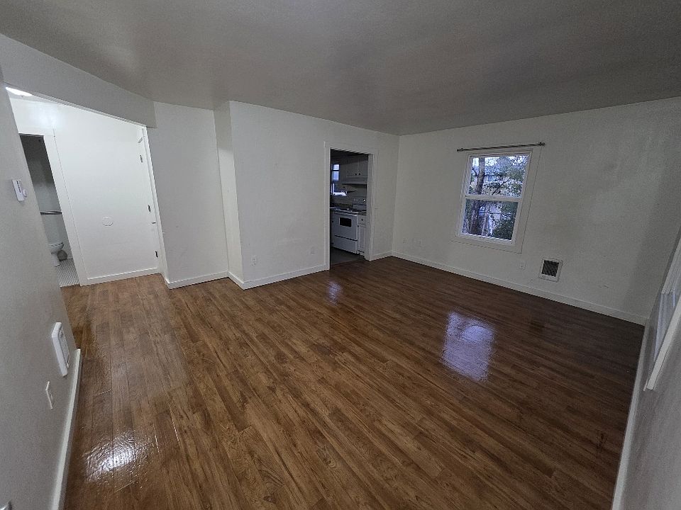 1st image of 3717 SE 91st Ave