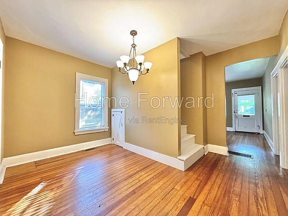 3rd image of 435 Park Ave