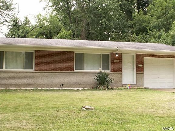 2nd image of 1654 Maldon Ln