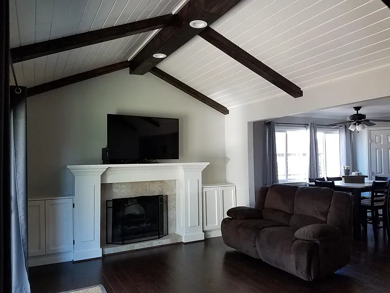 589 Graymont Dr — Photo 8