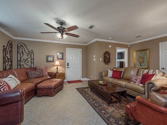 2nd image of 823 Azalea Ct