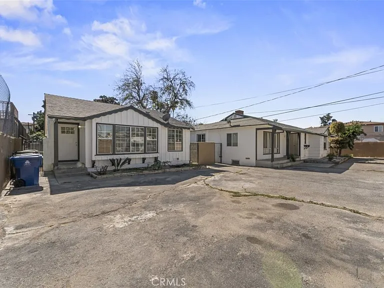 14722 Strathern St — Photo 20