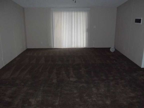 2nd image of 1208 Swan Dr